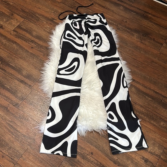 Sydney Jaded London Black and White Chaotic Monochrome Print Wide Leg Trousers - Picture 10 of 14